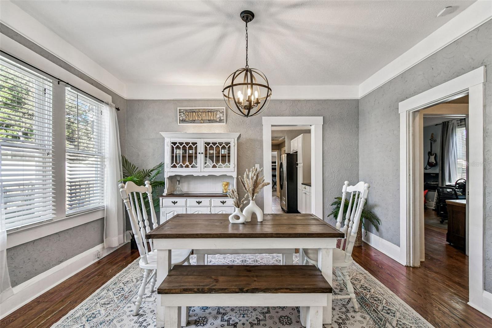 906 E HAMILTON AVE, TAMPA, FL, 33604