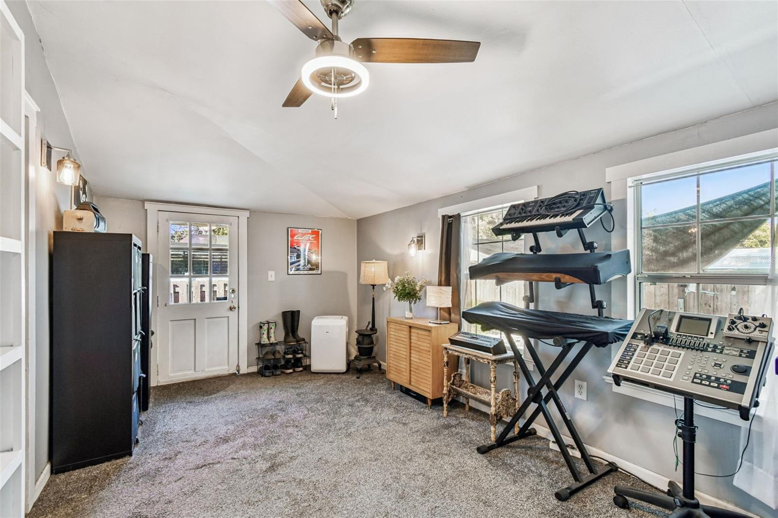 906 E HAMILTON AVE, TAMPA, FL, 33604