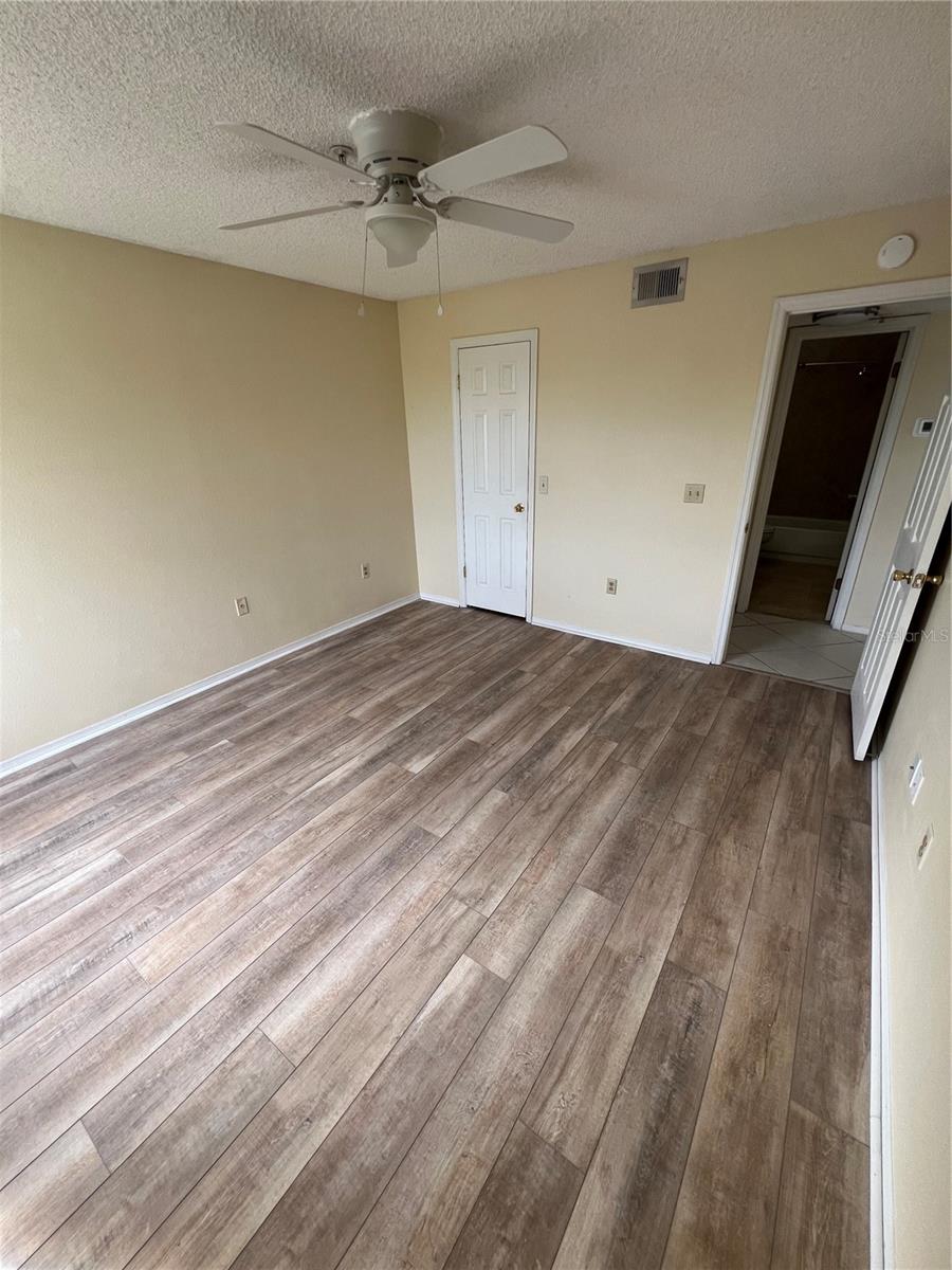 2400 FEATHER SOUND DR #526, CLEARWATER, FL, 33762