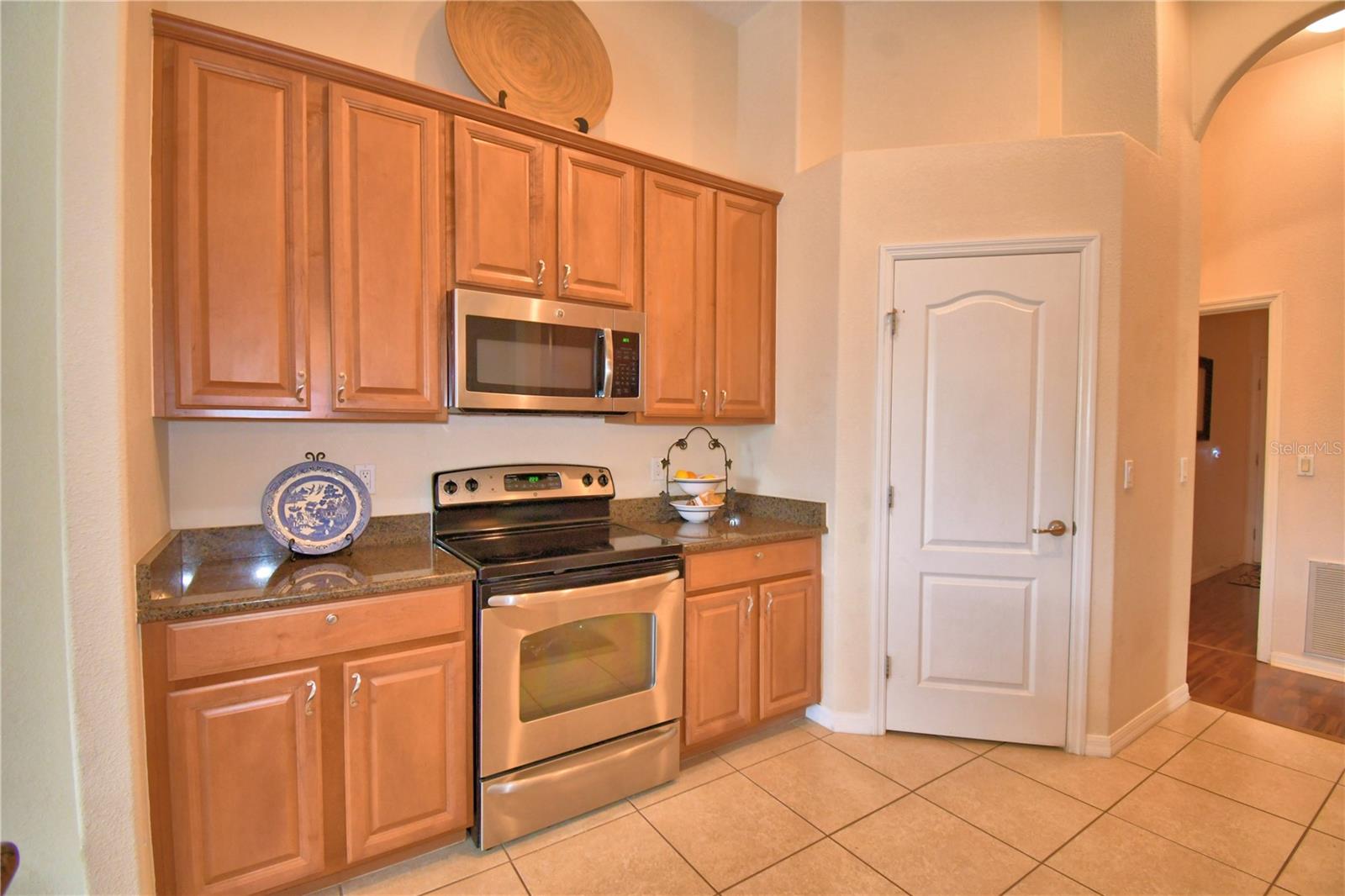 1988 CROSSROADS BLVD, WINTER HAVEN, FL, 33881