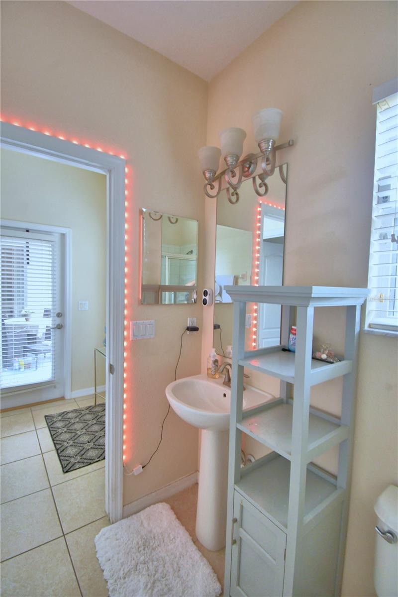 1988 CROSSROADS BLVD, WINTER HAVEN, FL, 33881