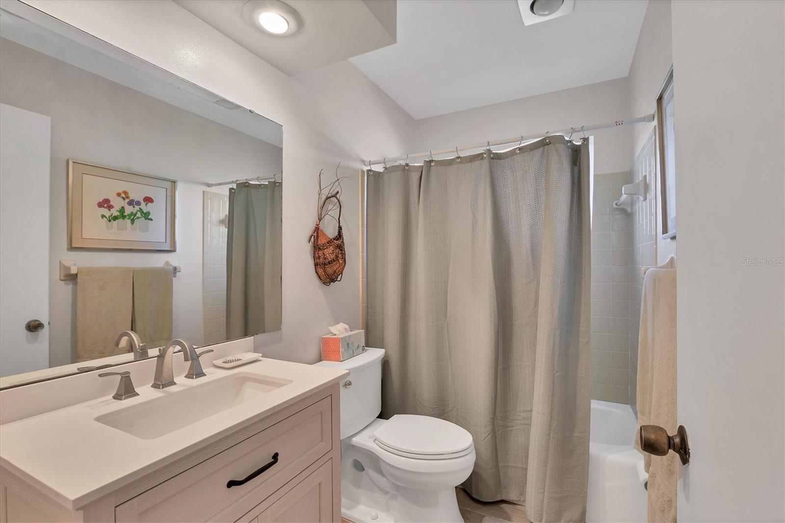 1087 MONTANA AVE, ENGLEWOOD, FL, 34223