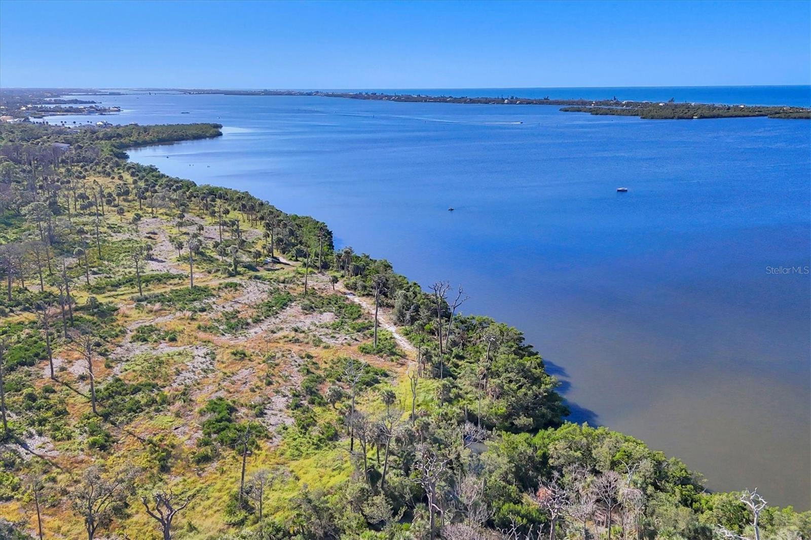 1087 MONTANA AVE, ENGLEWOOD, FL, 34223