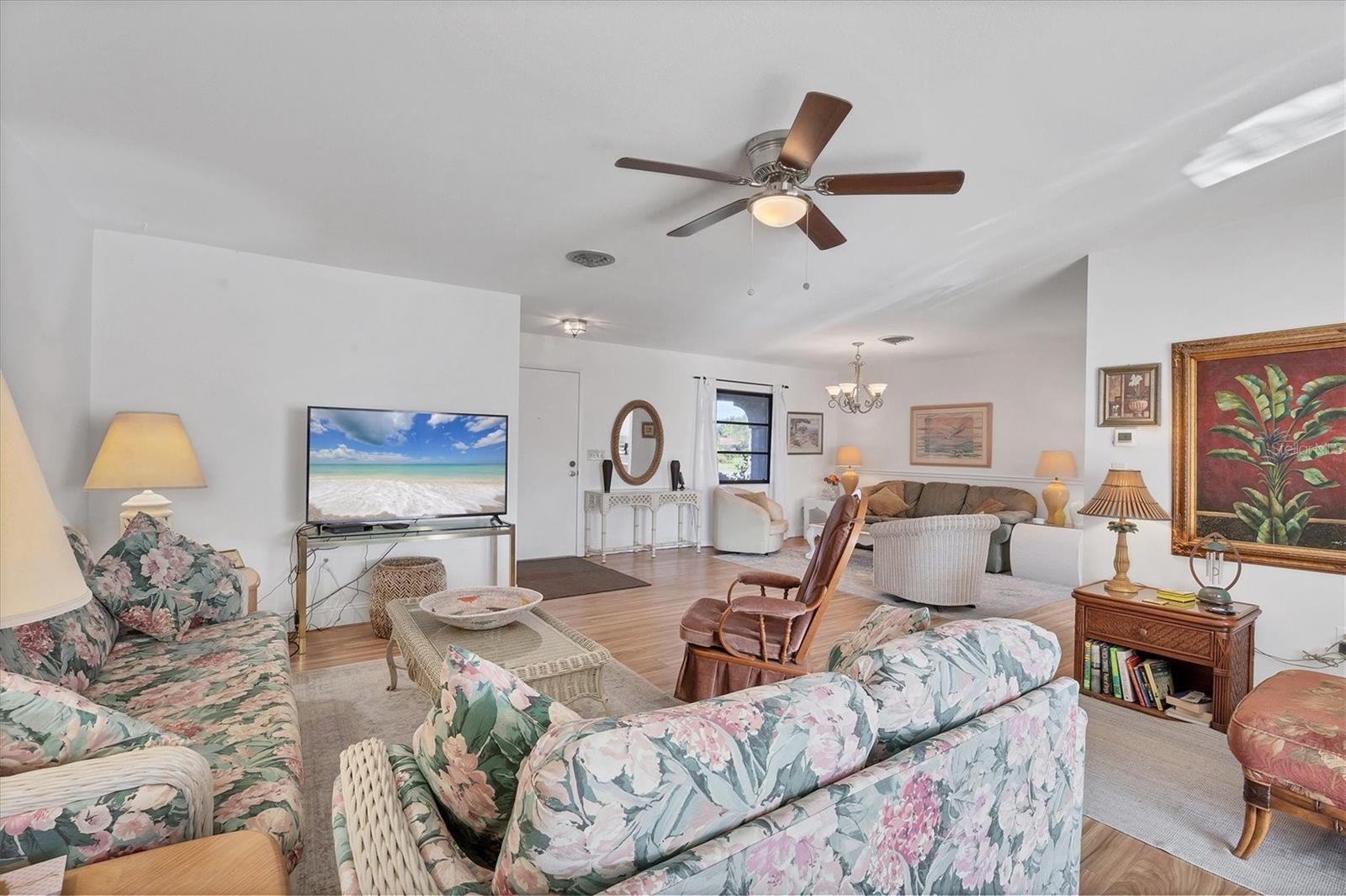 1087 MONTANA AVE, ENGLEWOOD, FL, 34223