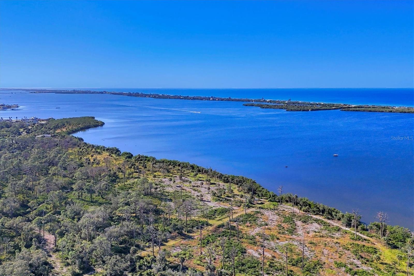 1087 MONTANA AVE, ENGLEWOOD, FL, 34223