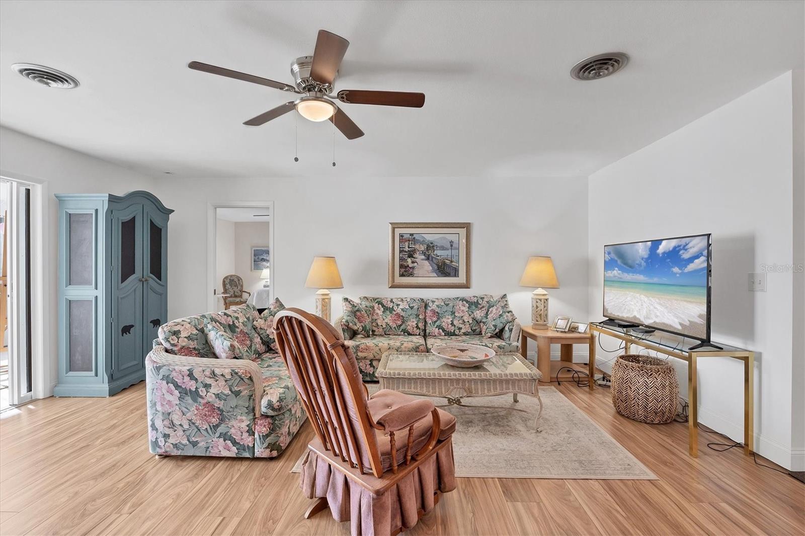 1087 MONTANA AVE, ENGLEWOOD, FL, 34223