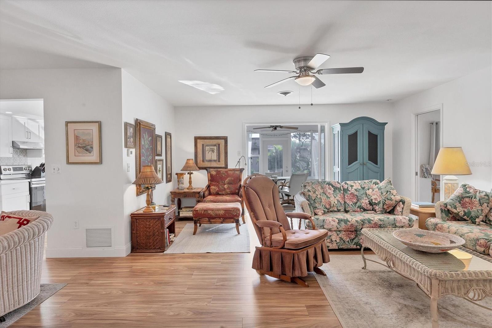 1087 MONTANA AVE, ENGLEWOOD, FL, 34223