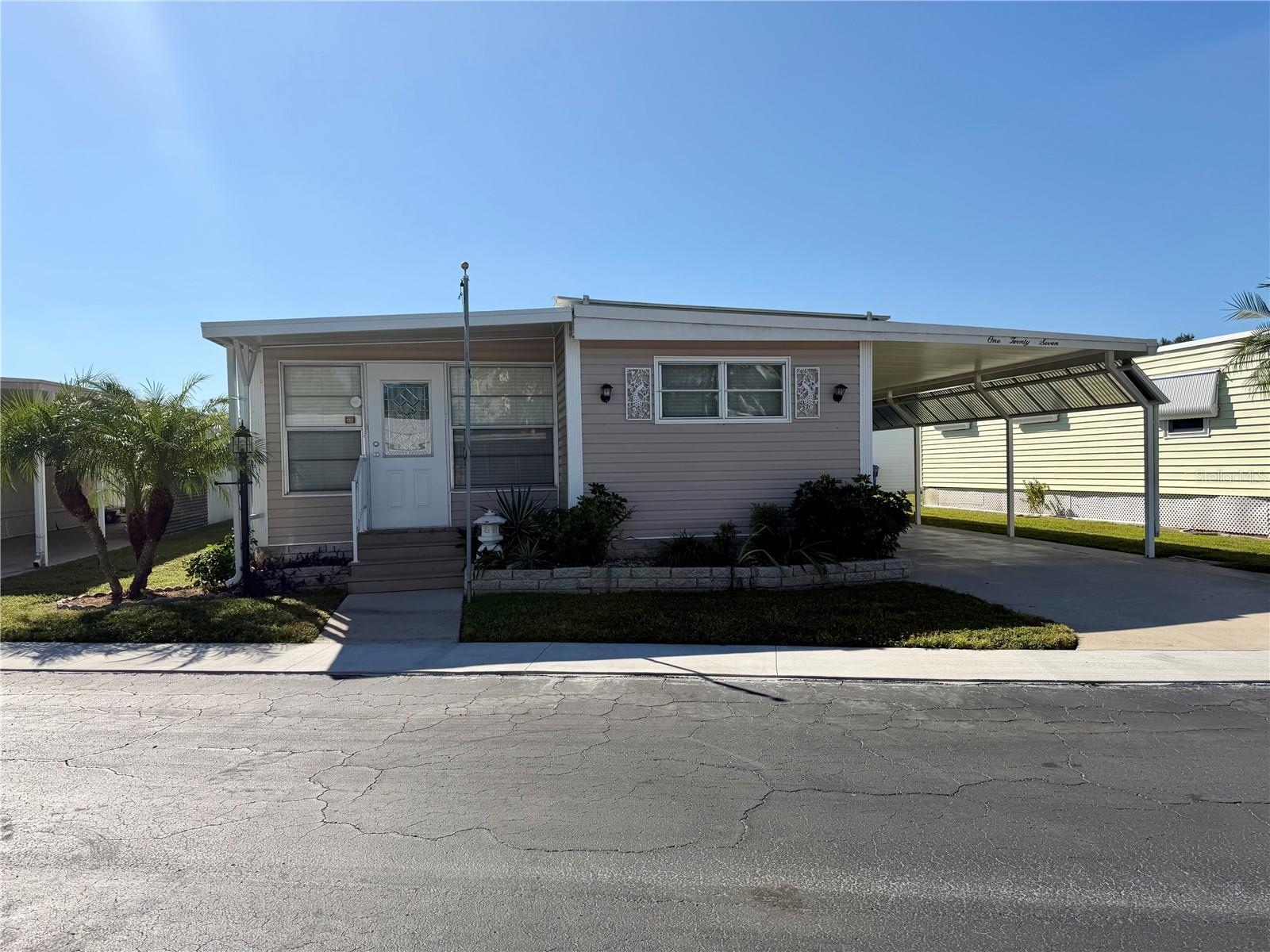 TB8439600 Property Photo