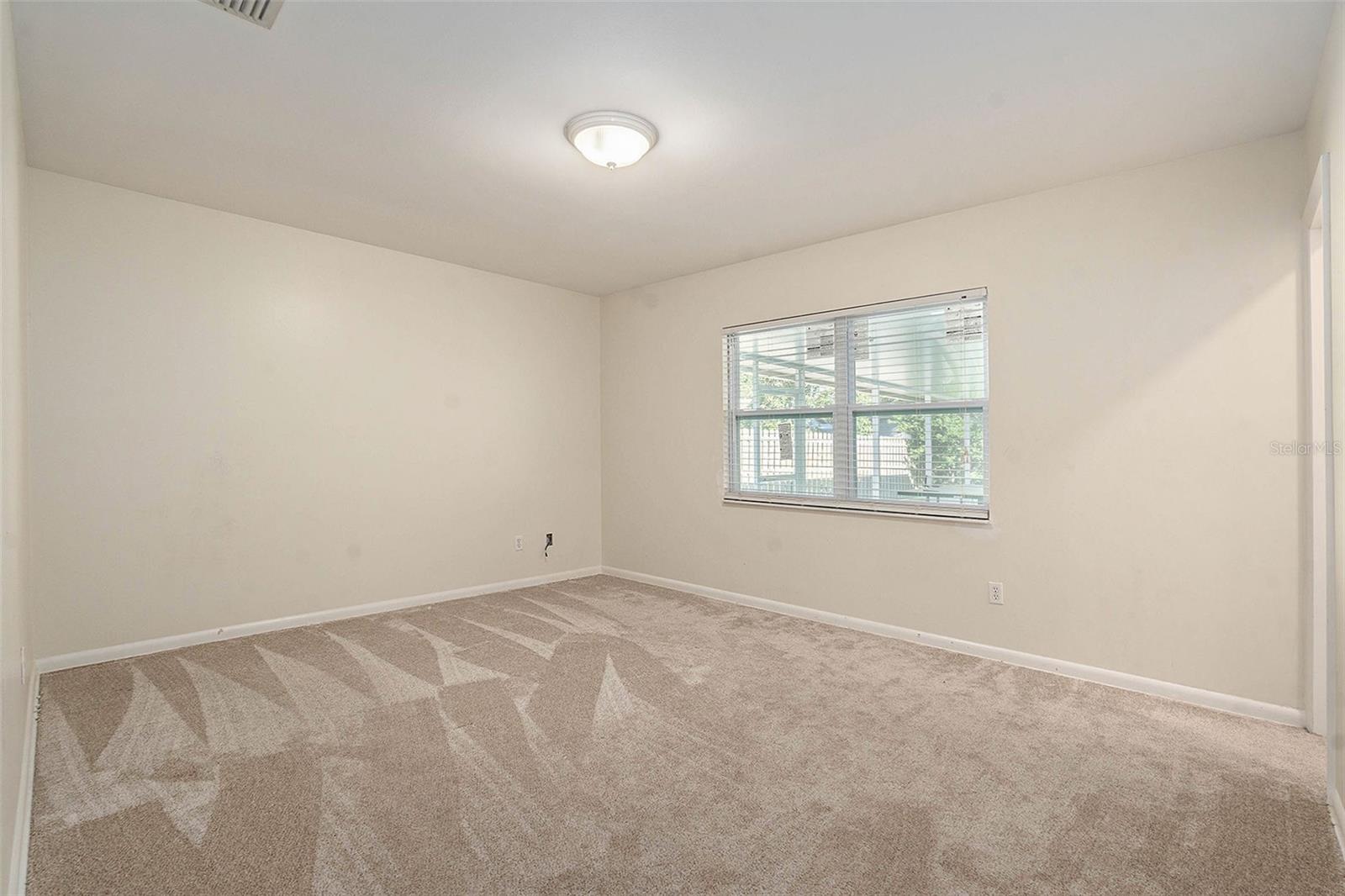 10910 CARROLLWOOD DR, TAMPA, FL, 33618