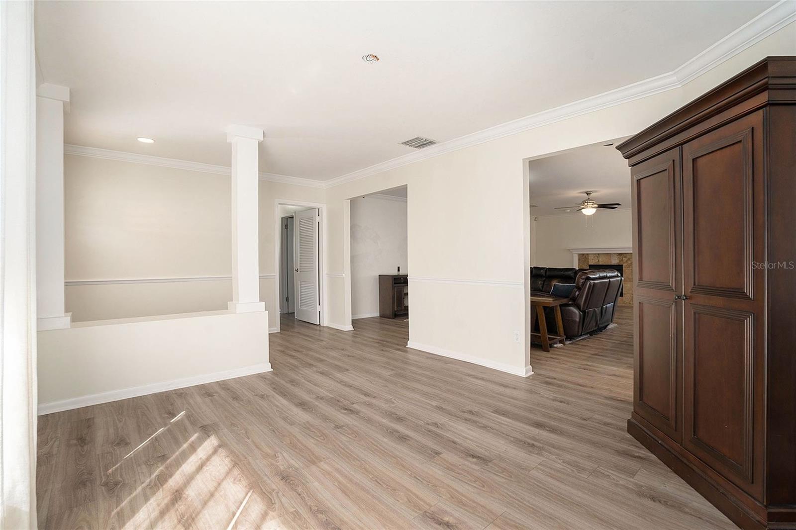 10910 CARROLLWOOD DR, TAMPA, FL, 33618