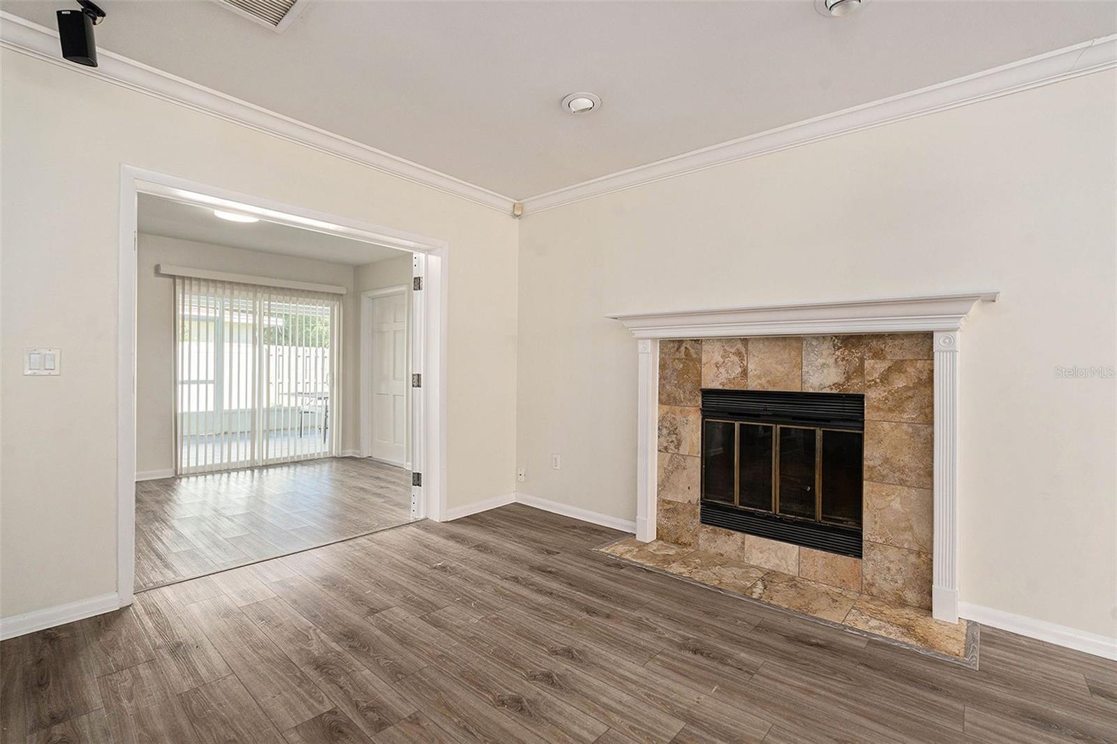 10910 CARROLLWOOD DR, TAMPA, FL, 33618