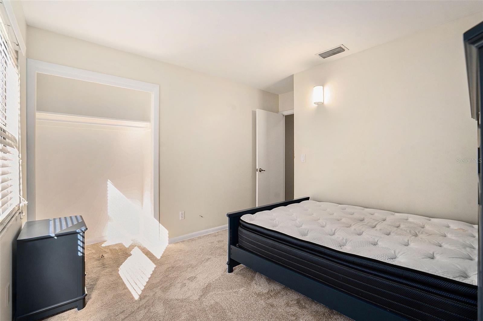 10910 CARROLLWOOD DR, TAMPA, FL, 33618