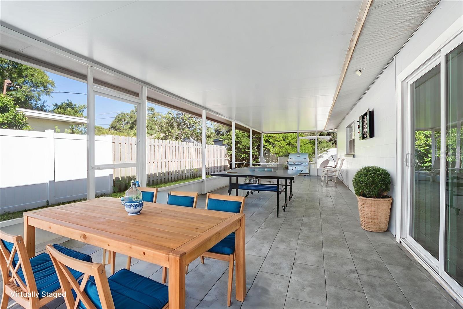 10910 CARROLLWOOD DR, TAMPA, FL, 33618