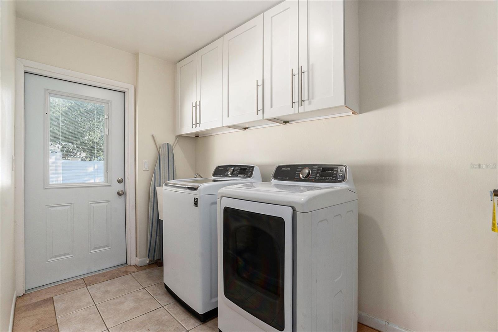 10910 CARROLLWOOD DR, TAMPA, FL, 33618