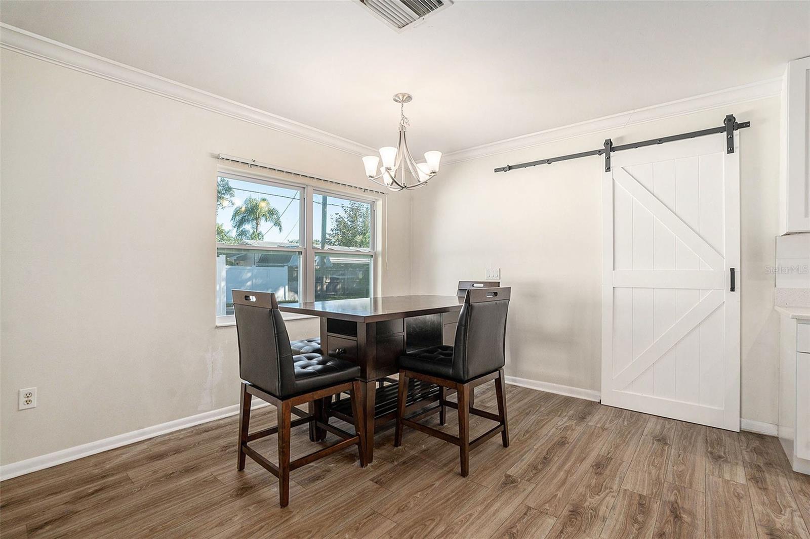 10910 CARROLLWOOD DR, TAMPA, FL, 33618