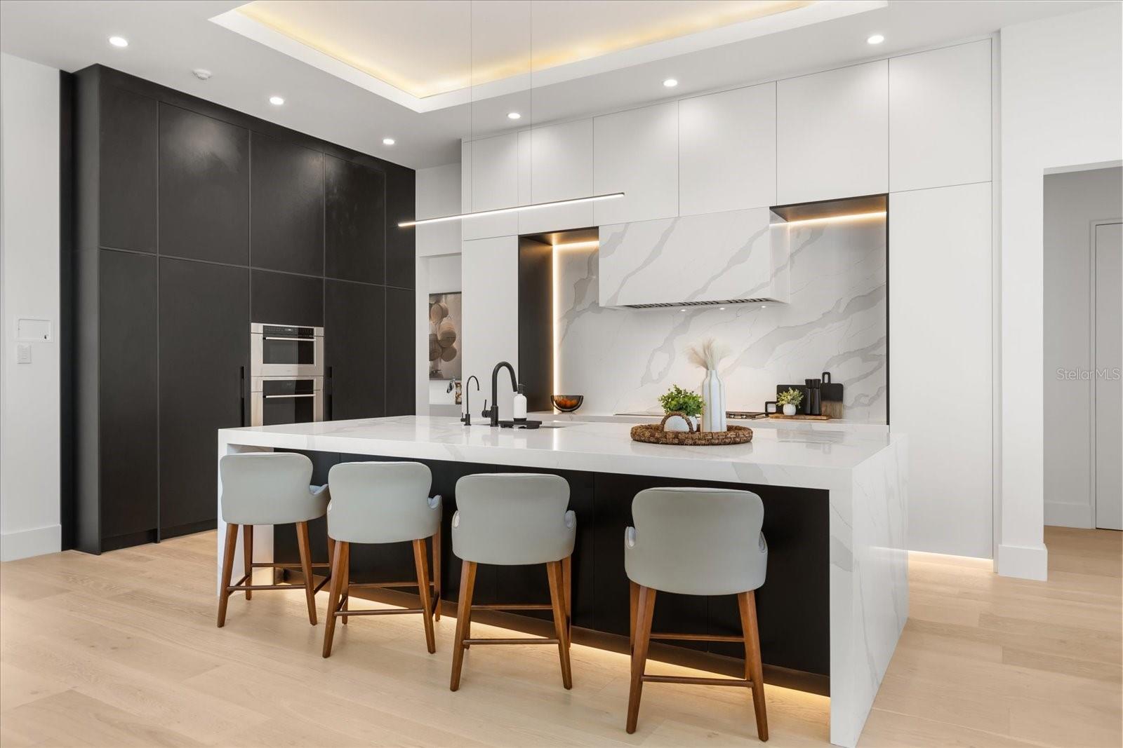 O6353952 Property Photo