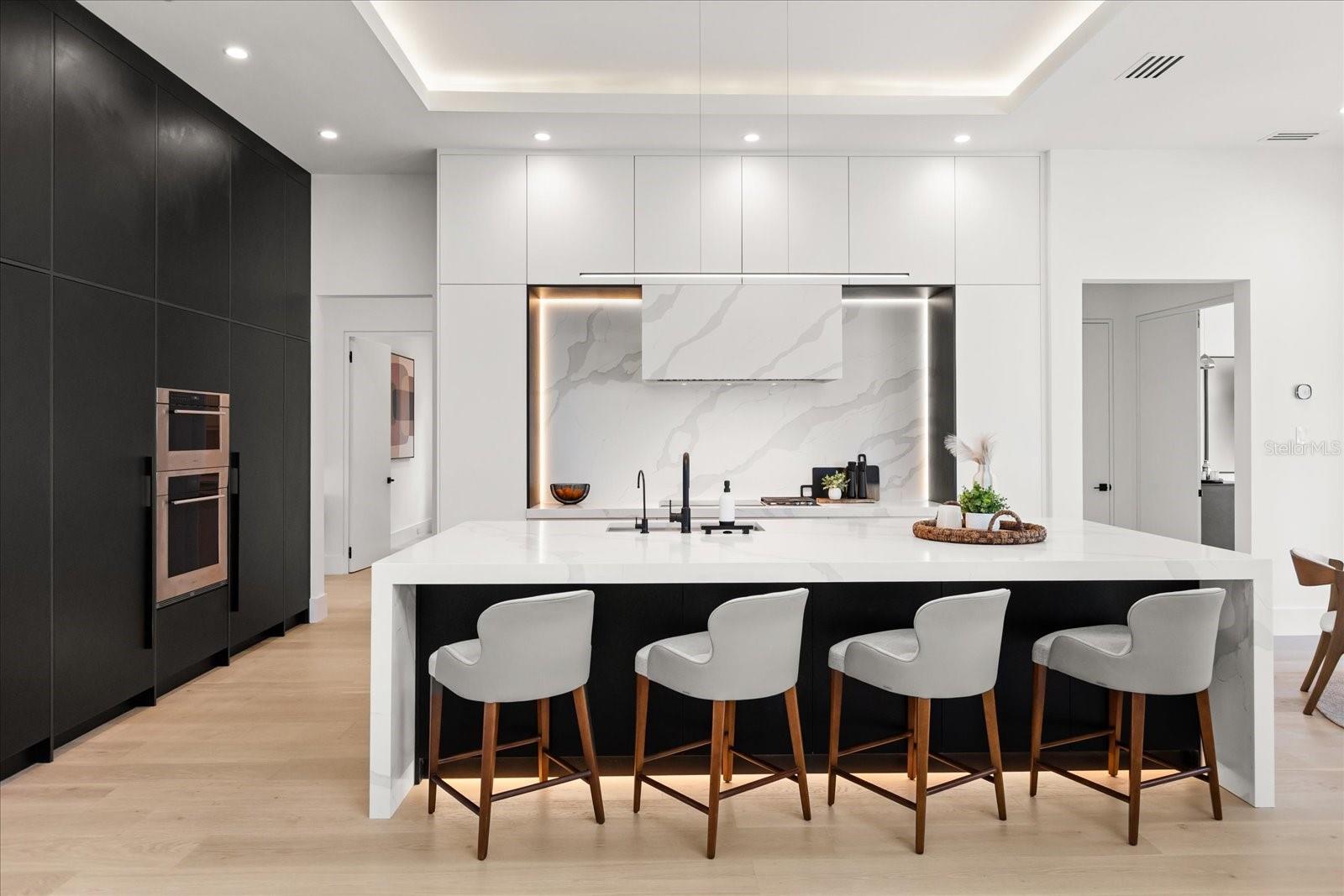 O6353952 Property Photo