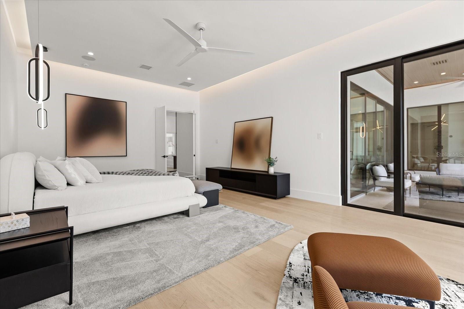 O6353952 Property Photo