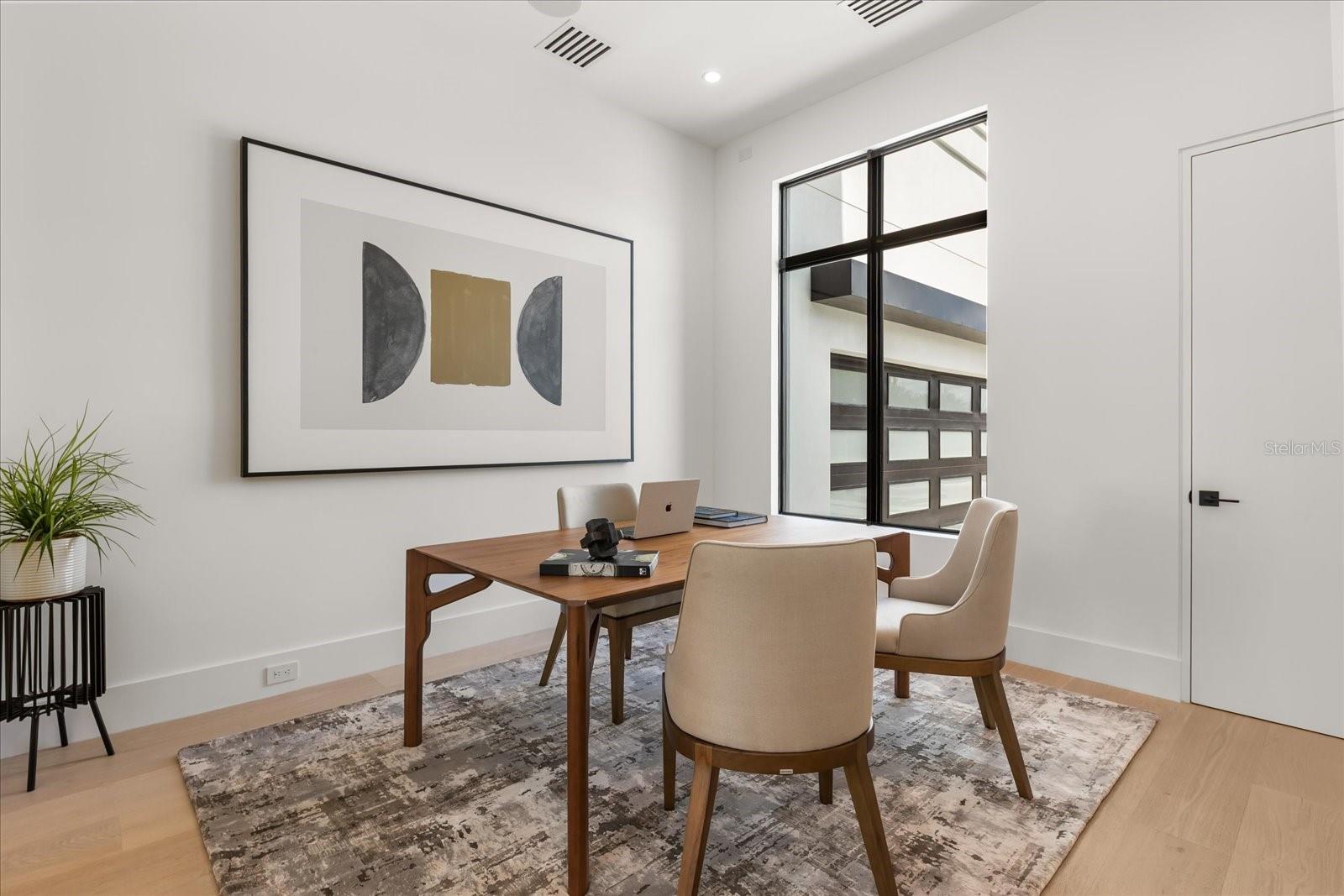 O6353952 Property Photo