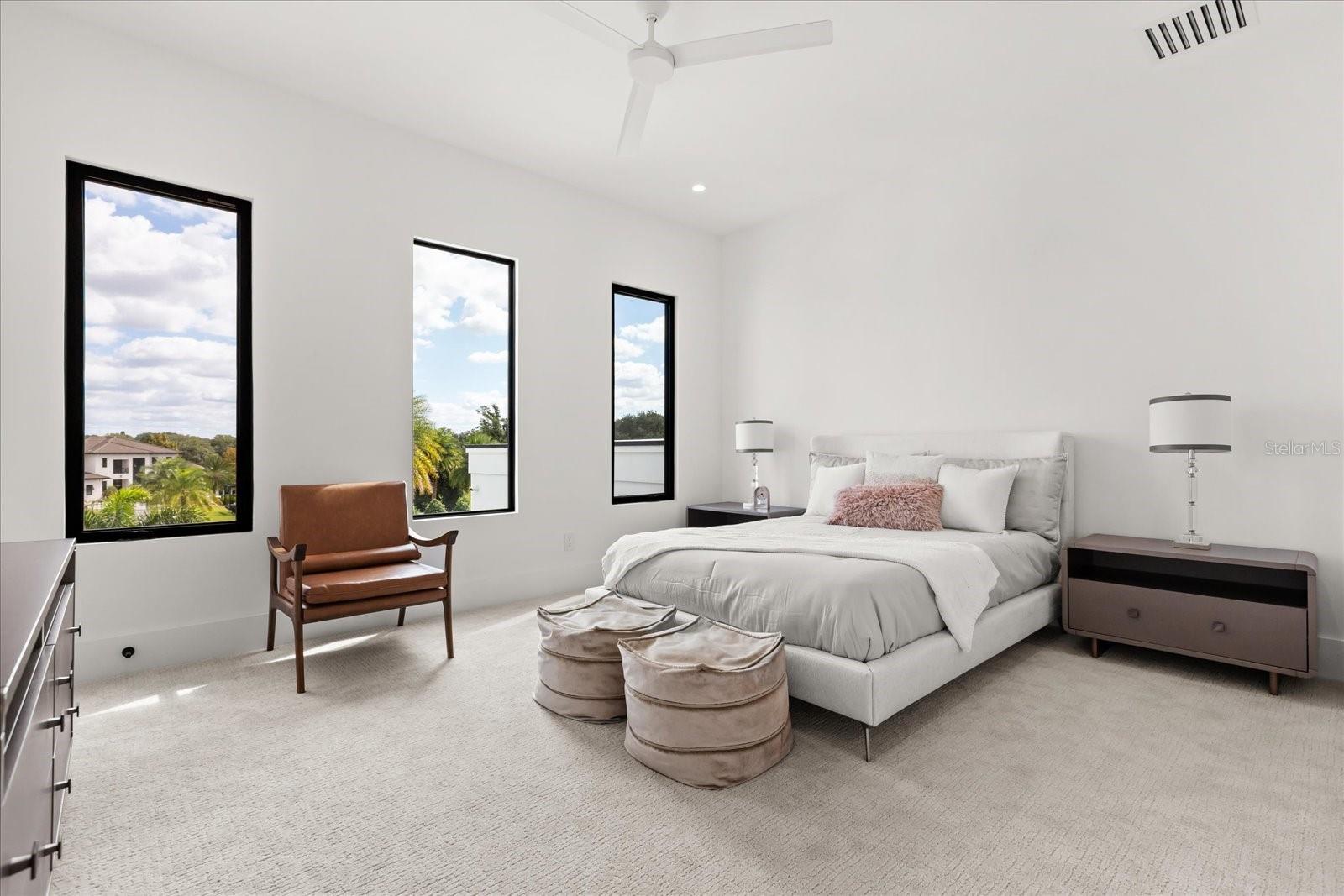 O6353952 Property Photo