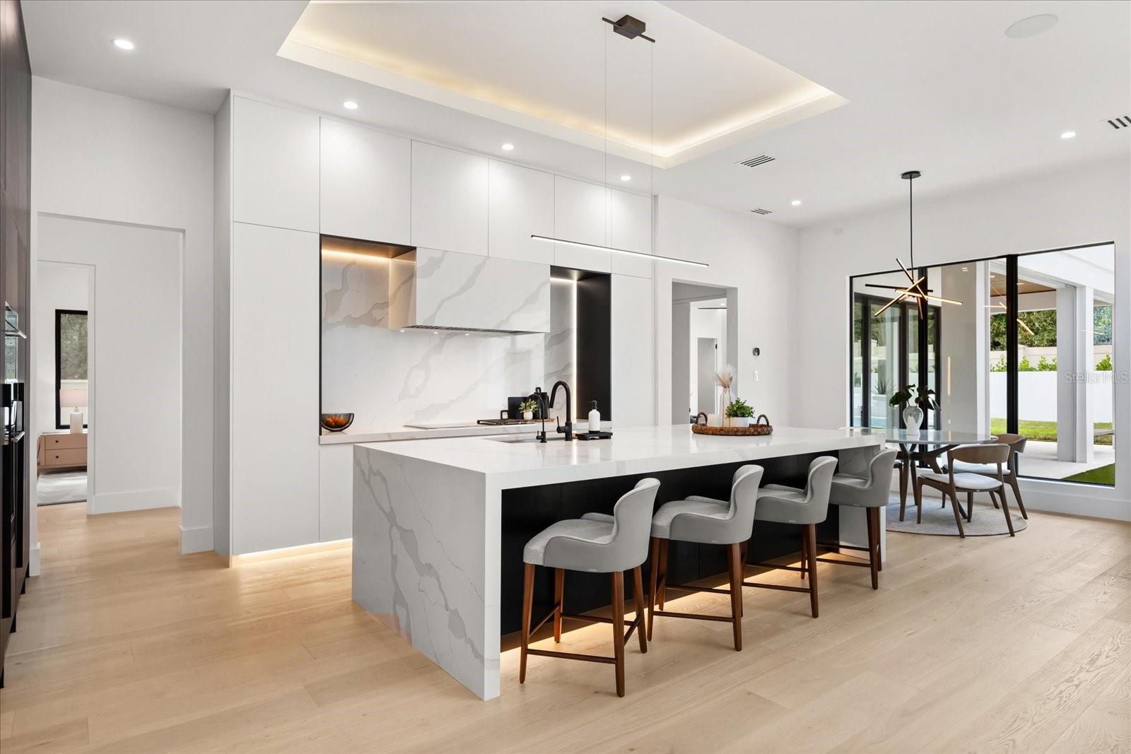 O6353952 Property Photo