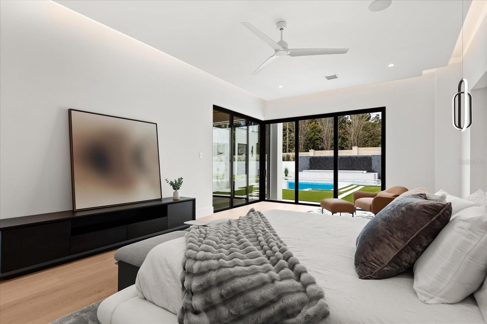 O6353952 Property Photo