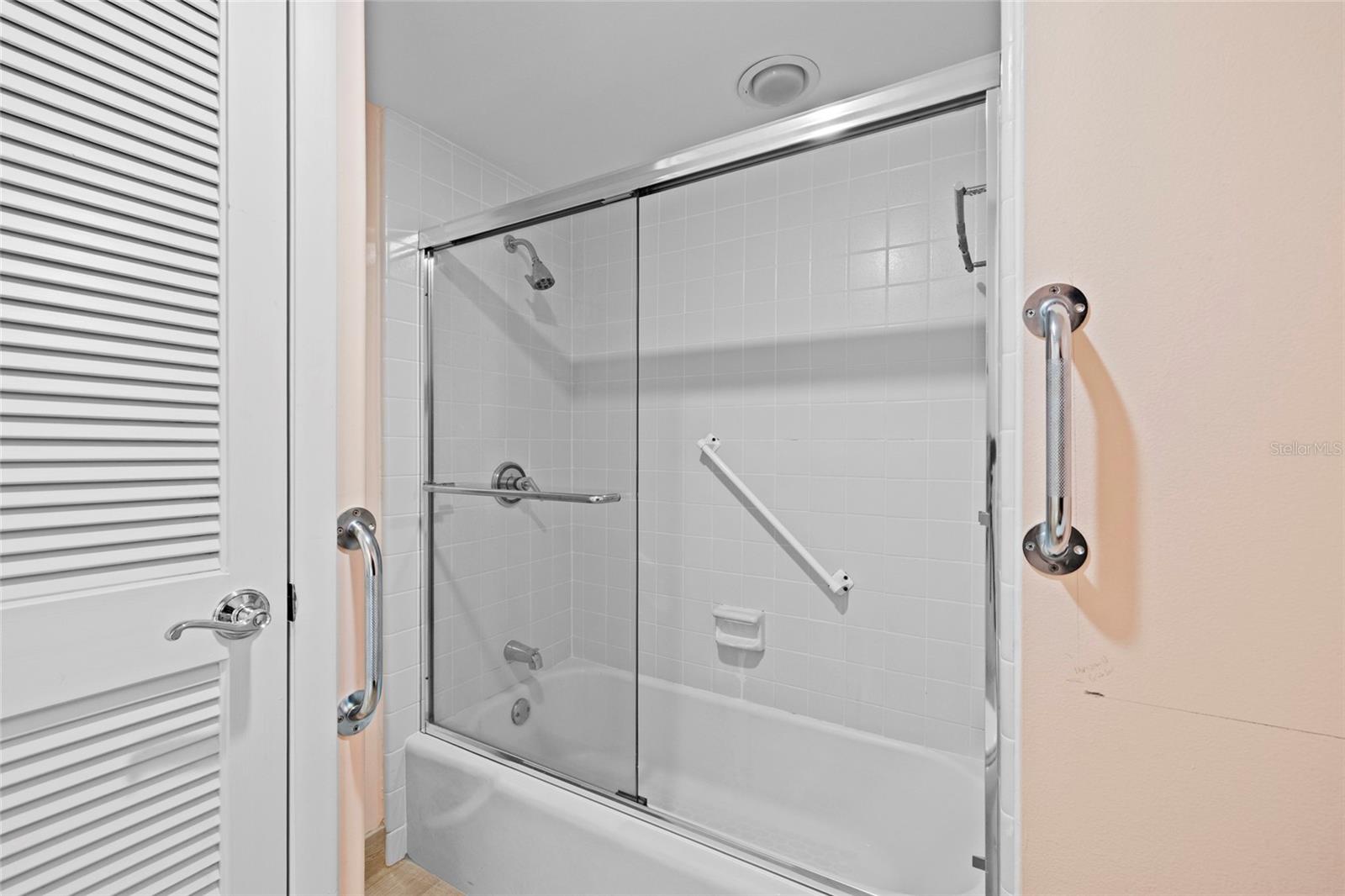 2425 GULF OF MEXICO DR #7D, LONGBOAT KEY, FL, 34228