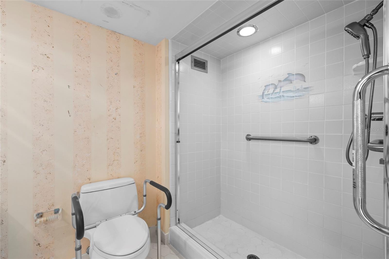 2425 GULF OF MEXICO DR #7D, LONGBOAT KEY, FL, 34228