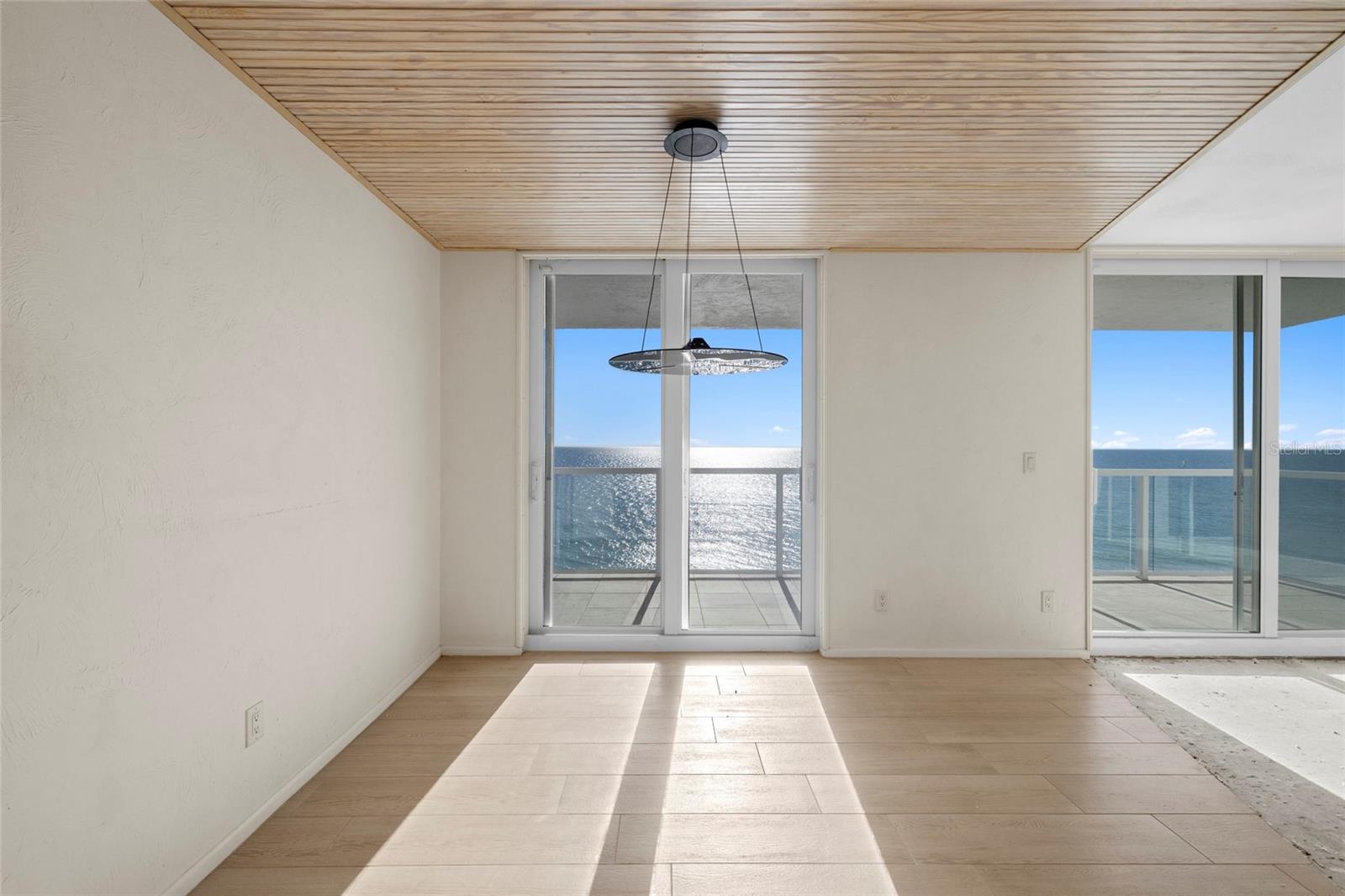 2425 GULF OF MEXICO DR #7D, LONGBOAT KEY, FL, 34228