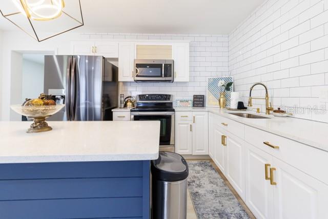 7712 DELEUIL AVE, TAMPA, FL, 33610