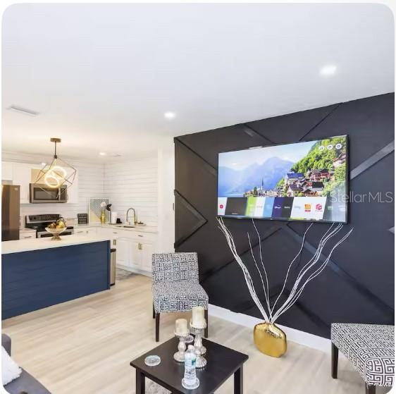 7712 DELEUIL AVE, TAMPA, FL, 33610