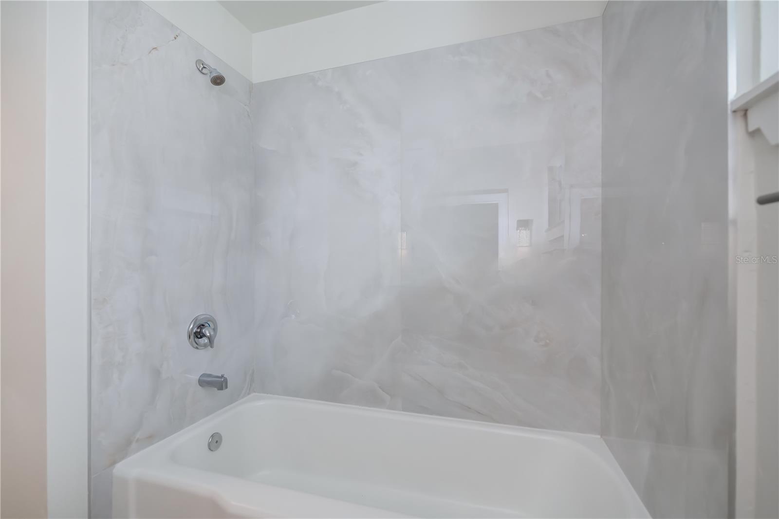 352 OAK ST, ENGLEWOOD, FL, 34223