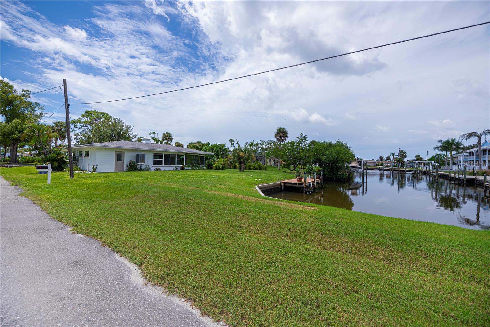 352 OAK ST, ENGLEWOOD, FL, 34223