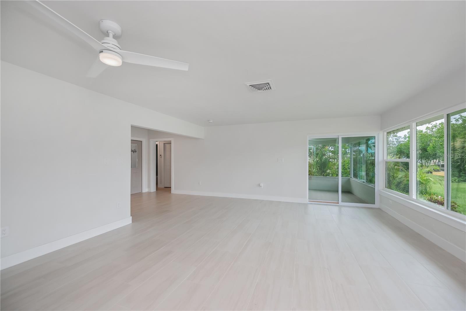 352 OAK ST, ENGLEWOOD, FL, 34223