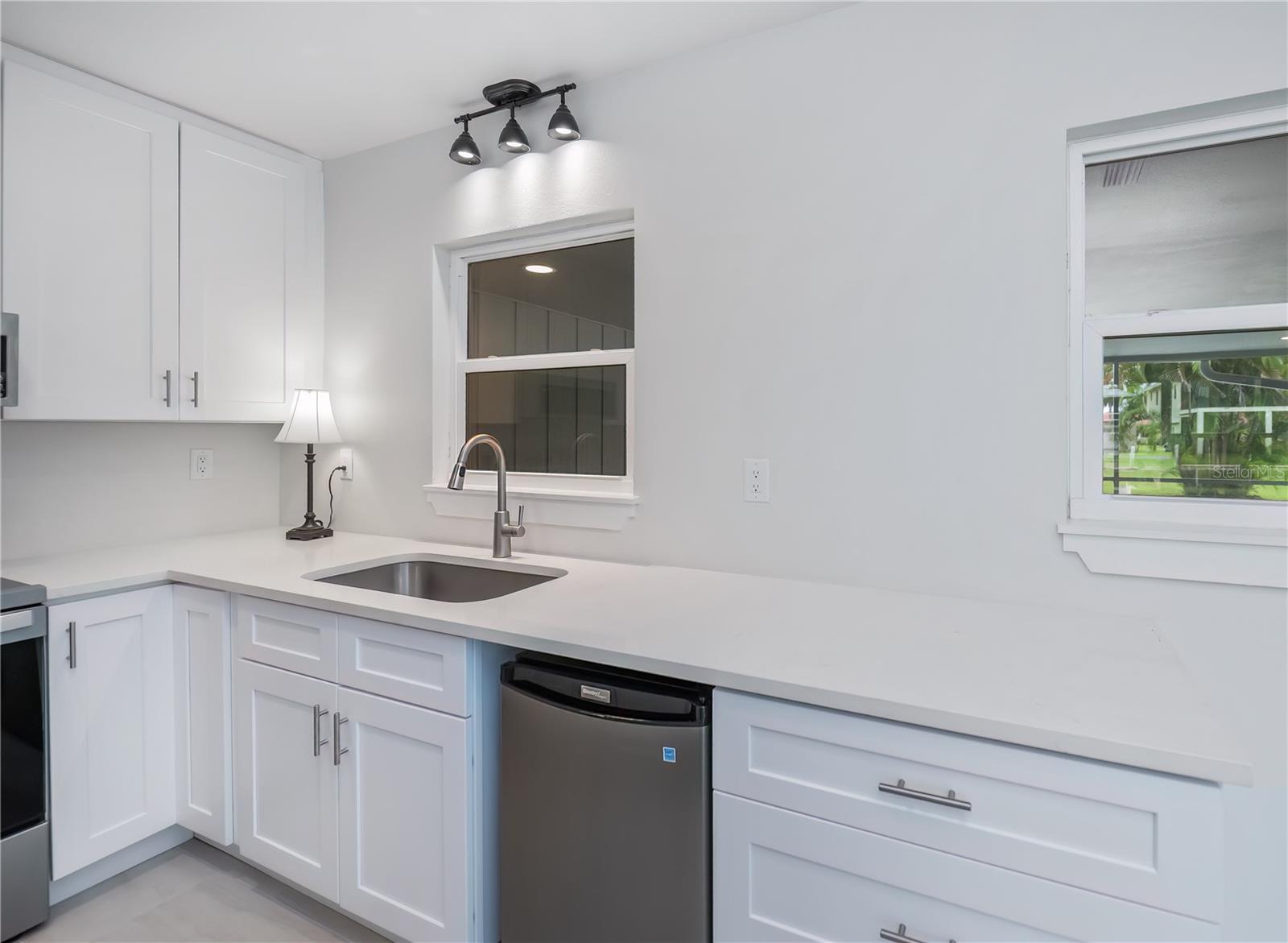 352 OAK ST, ENGLEWOOD, FL, 34223