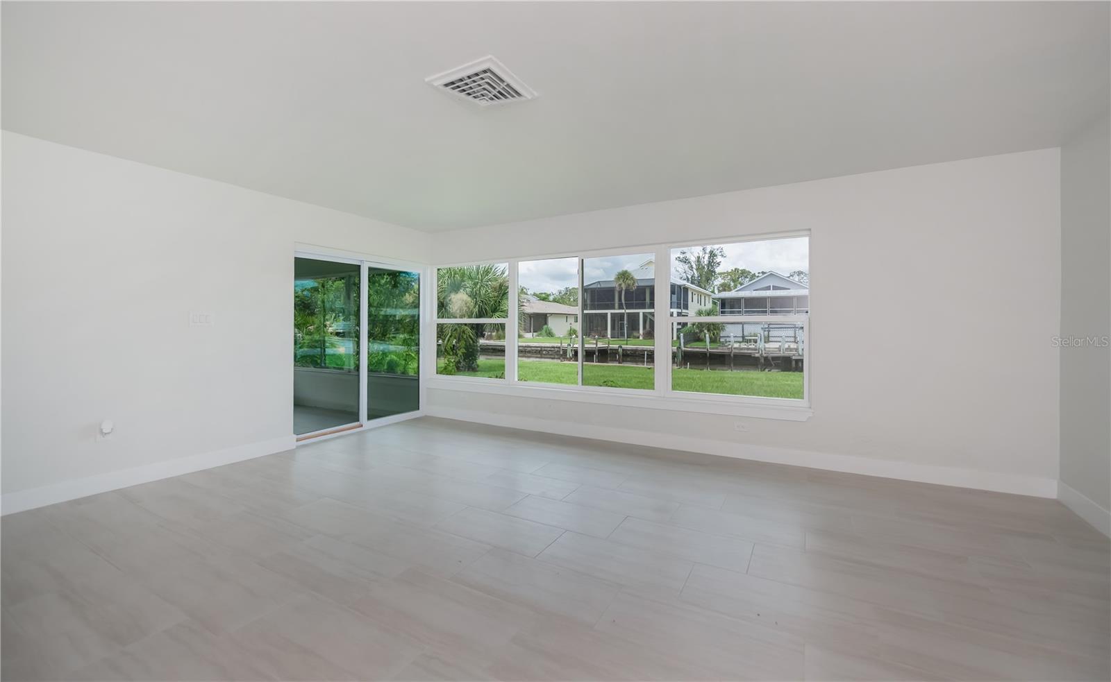 352 OAK ST, ENGLEWOOD, FL, 34223