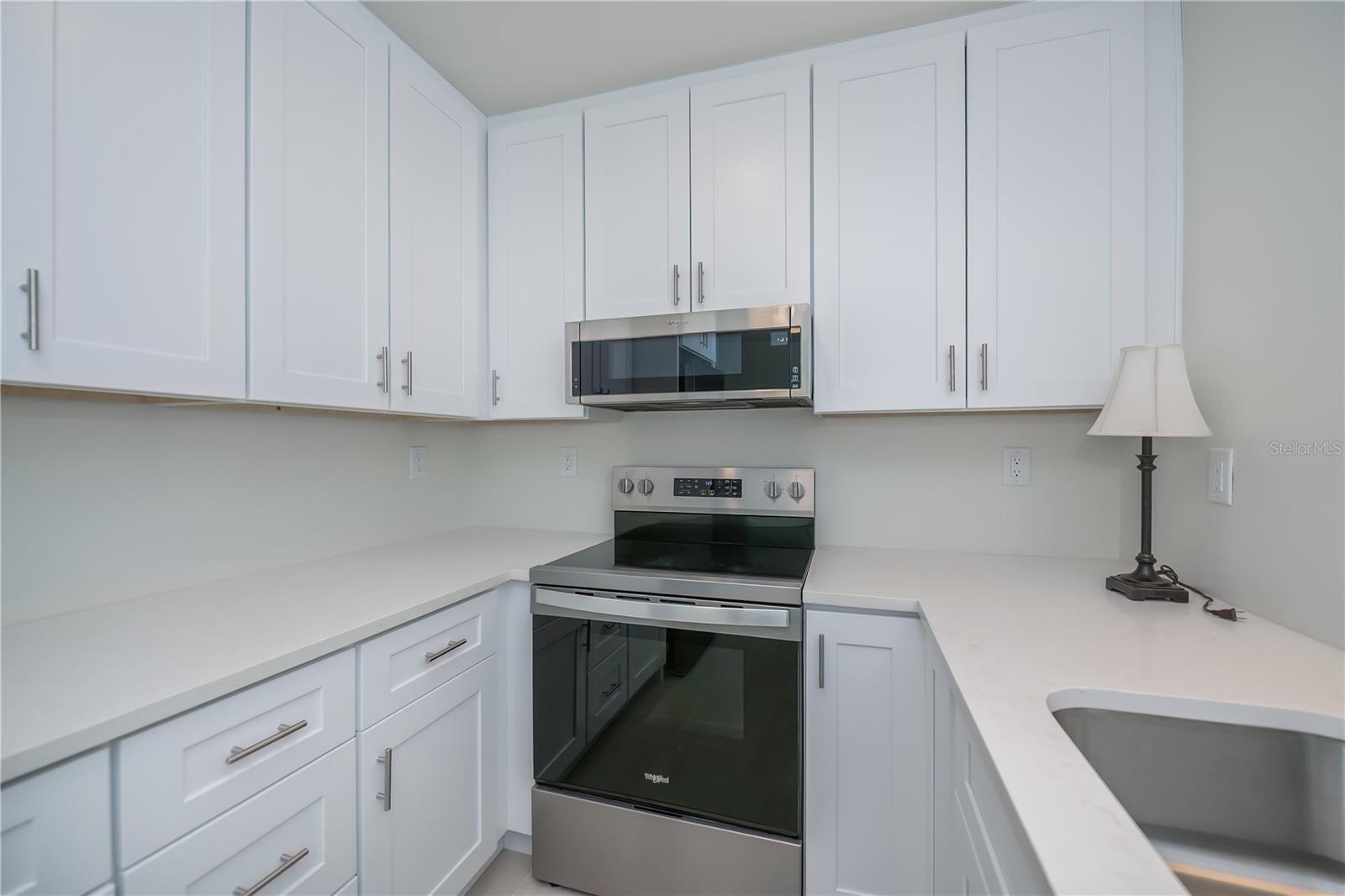 352 OAK ST, ENGLEWOOD, FL, 34223