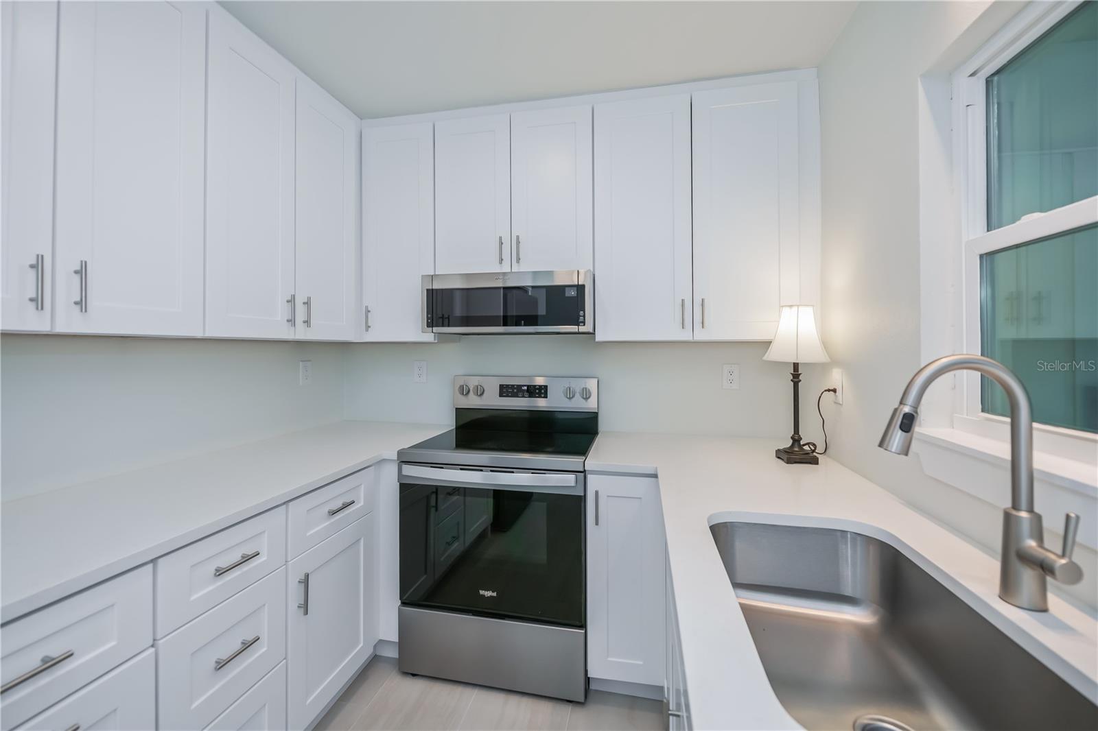 352 OAK ST, ENGLEWOOD, FL, 34223