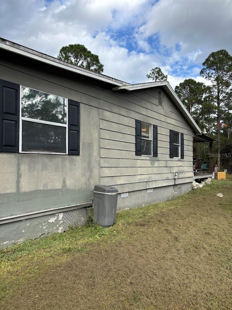 1745 EAST PKWY, DELAND, FL, 32724