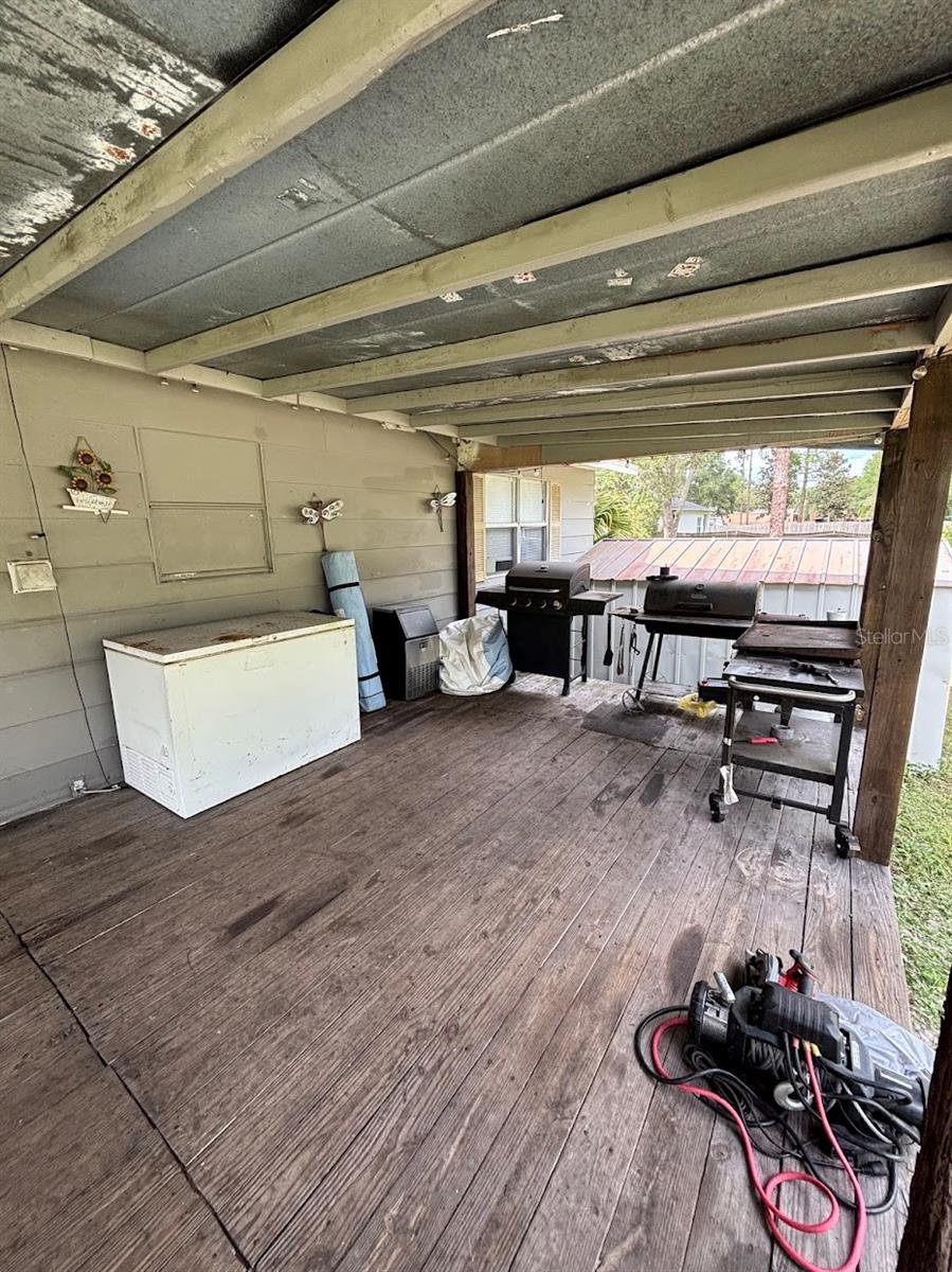 1745 EAST PKWY, DELAND, FL, 32724