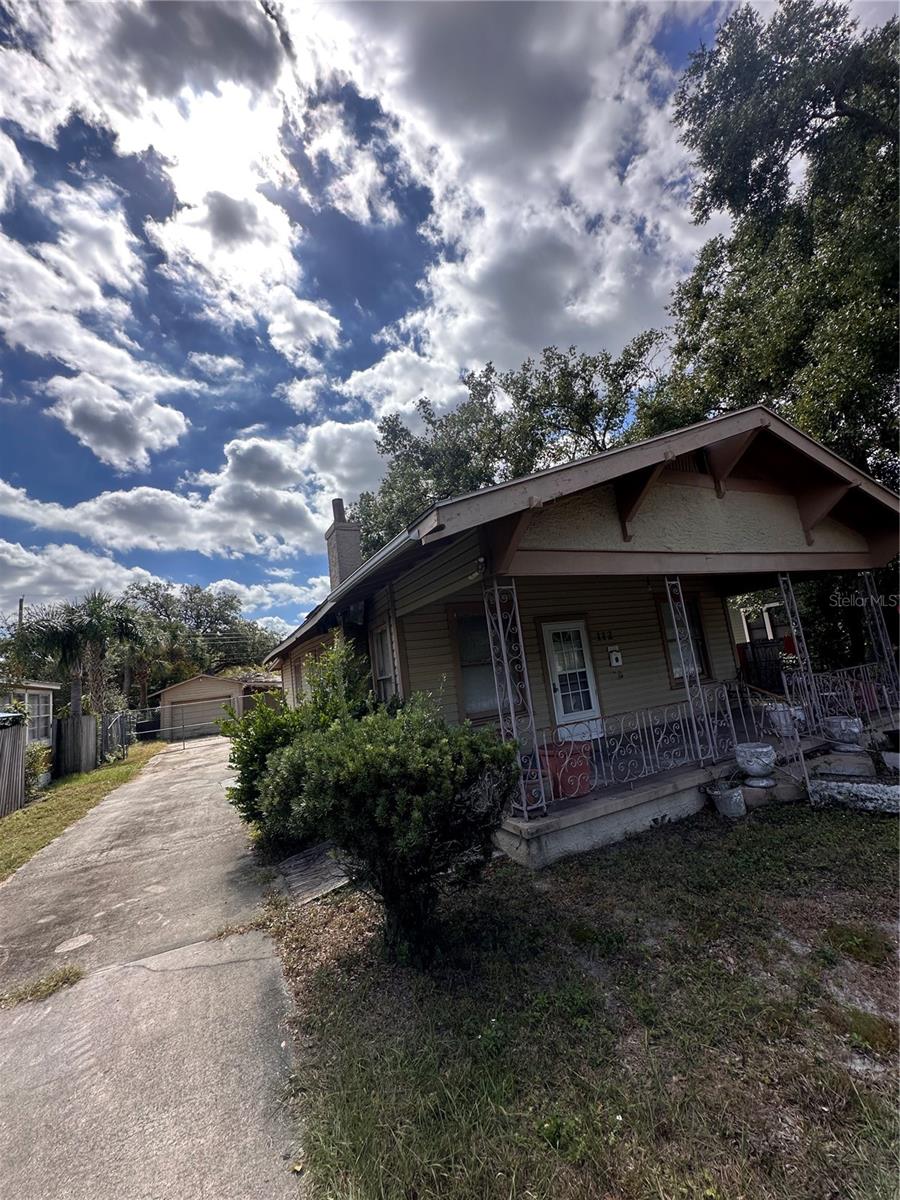 112 W POWHATAN AVE, TAMPA, FL, 33604