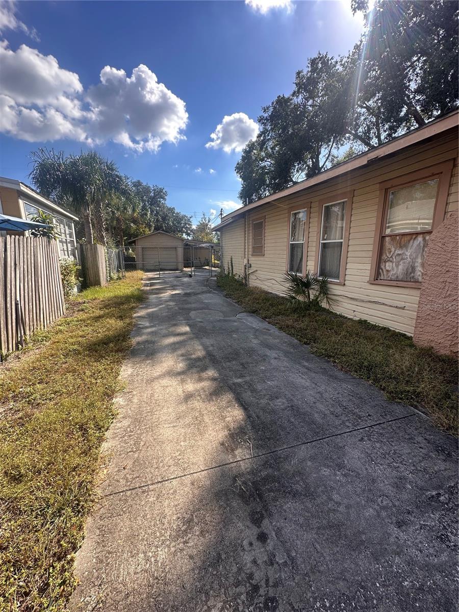 112 W POWHATAN AVE, TAMPA, FL, 33604