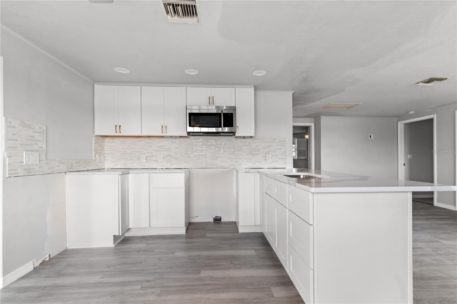 13725 MATTIX AVE, HUDSON, FL, 34667