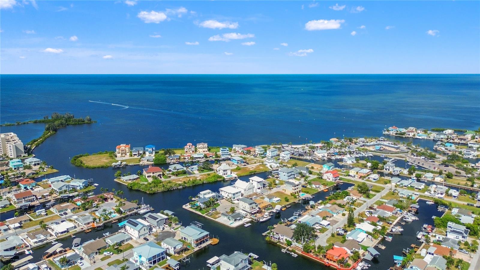 13725 MATTIX AVE, HUDSON, FL, 34667