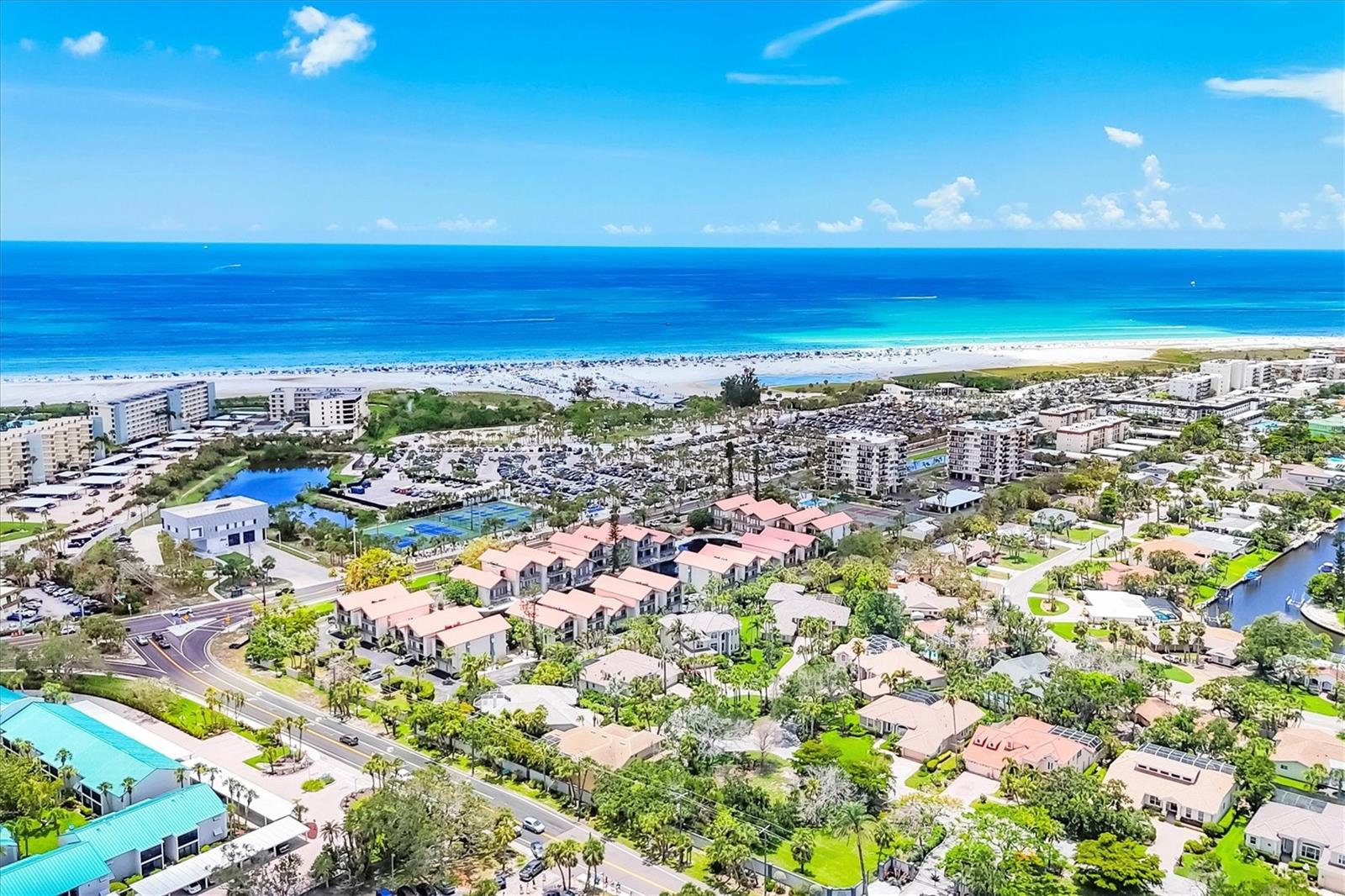 1093 LAKE HOUSE CIR #C205, SARASOTA, FL, 34242