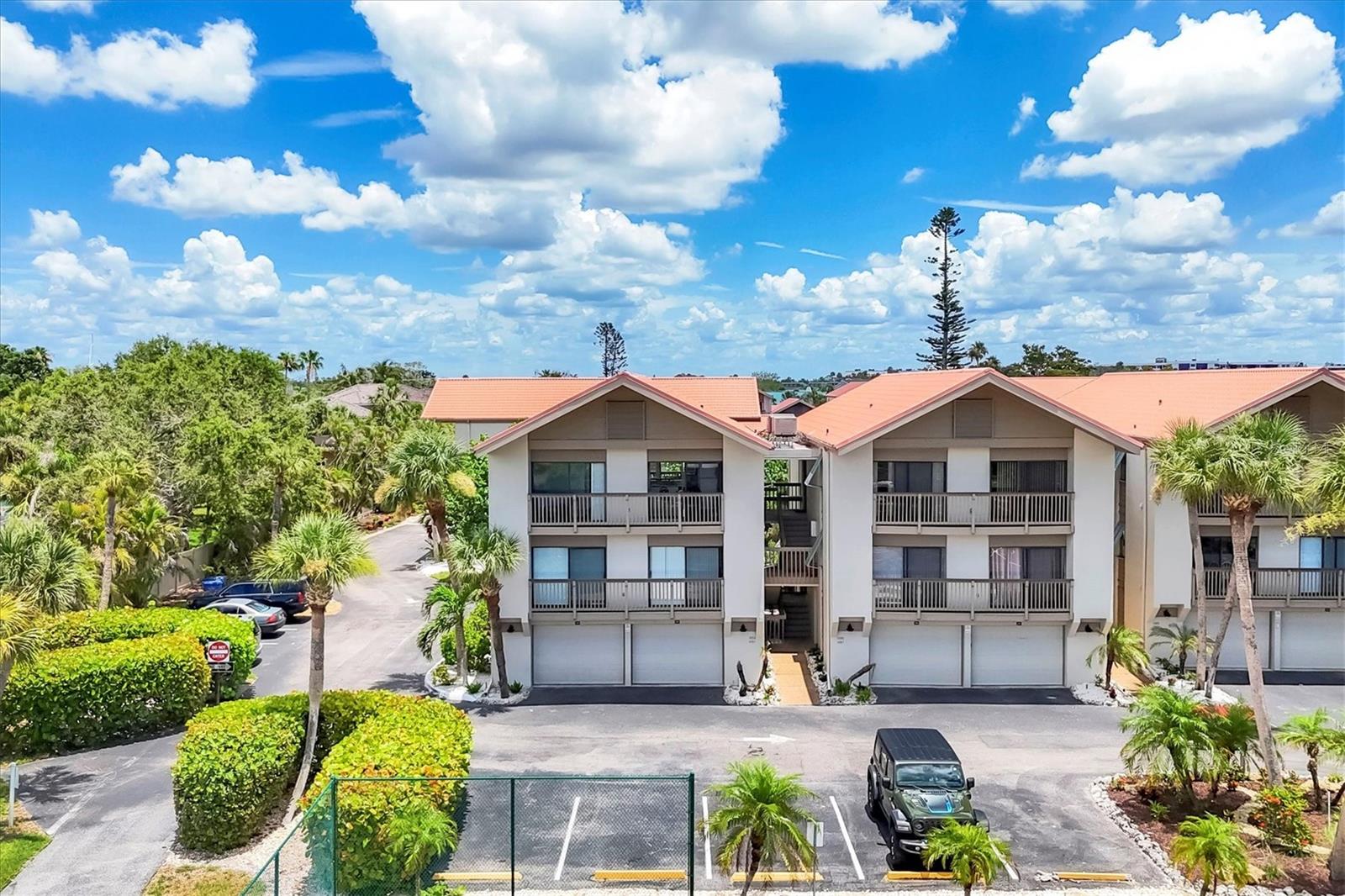 1093 LAKE HOUSE CIR #C205, SARASOTA, FL, 34242