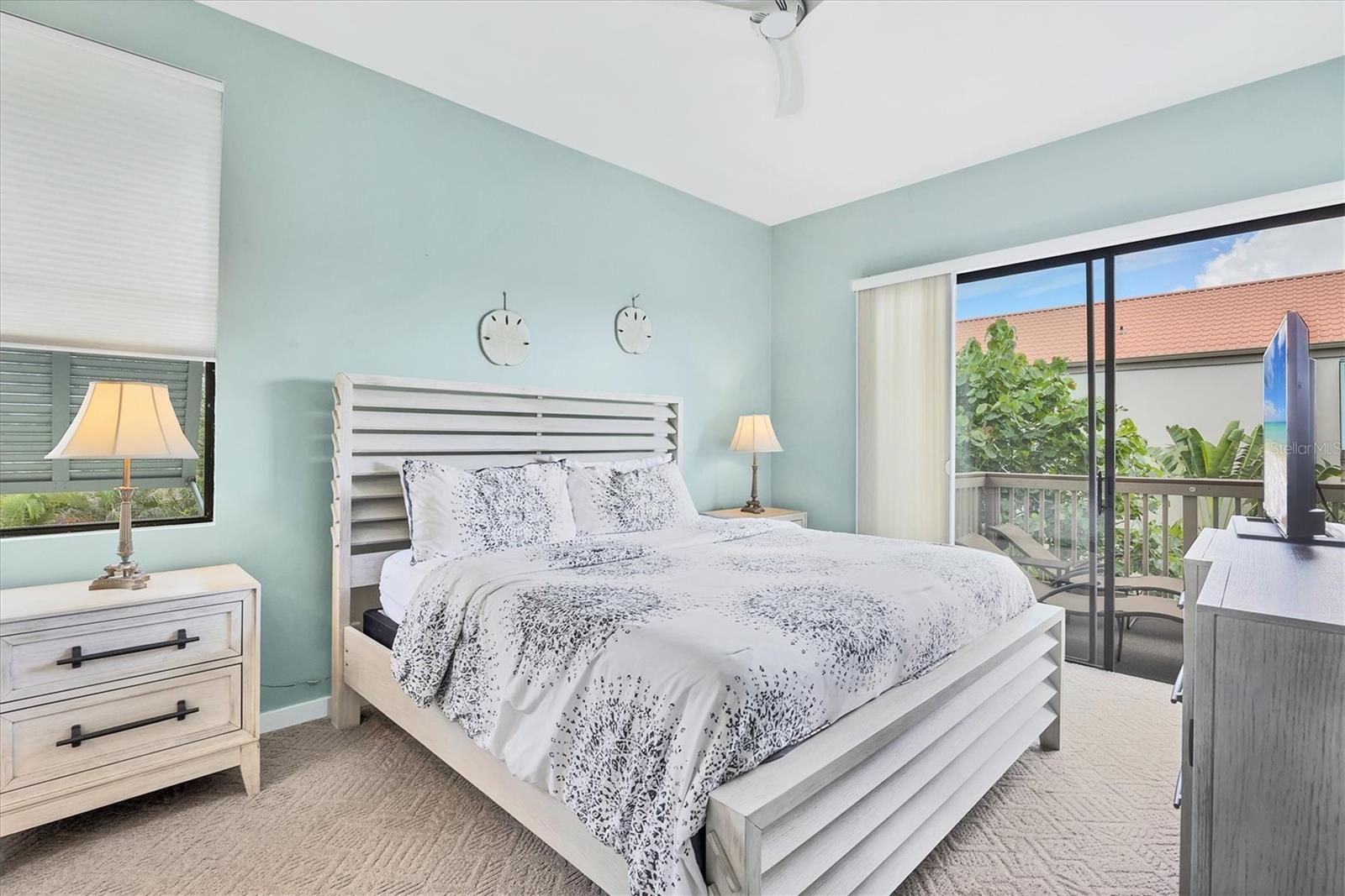 1093 LAKE HOUSE CIR #C205, SARASOTA, FL, 34242