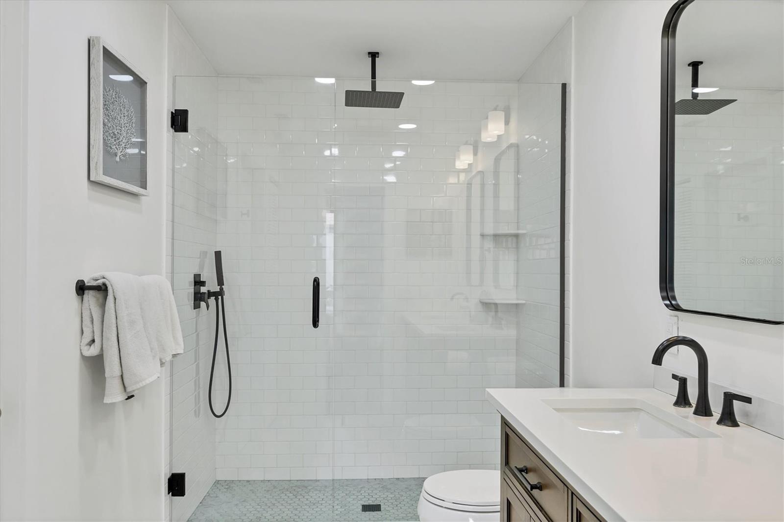 1093 LAKE HOUSE CIR #C205, SARASOTA, FL, 34242