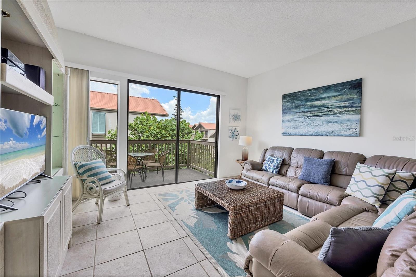 1093 LAKE HOUSE CIR #C205, SARASOTA, FL, 34242