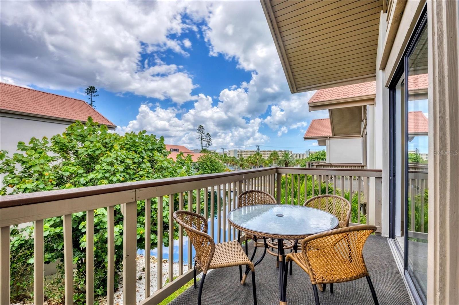 1093 LAKE HOUSE CIR #C205, SARASOTA, FL, 34242